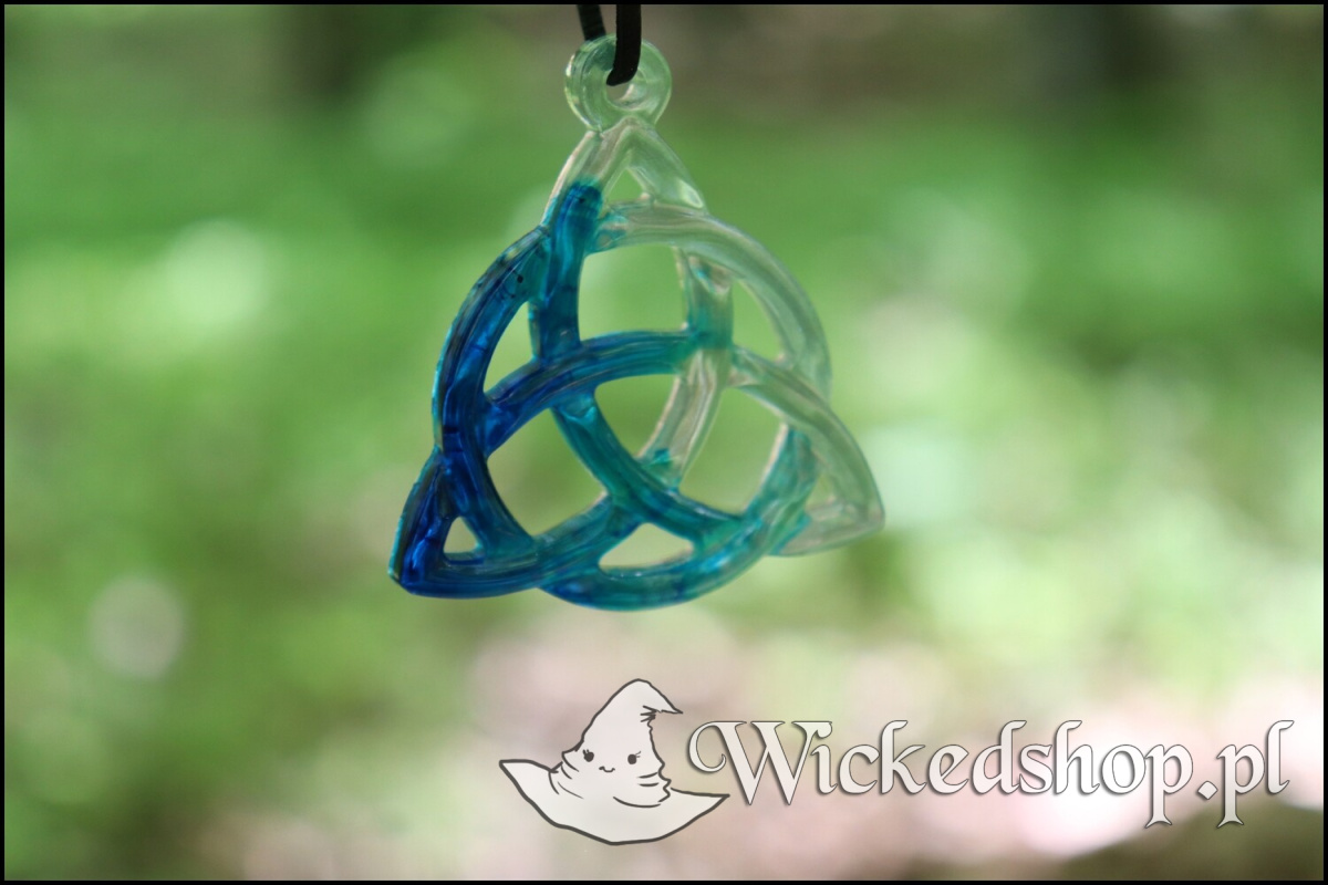 Amulet-Celtycki-RingTriquetra-Wezel-celtycki-Lesna-Magia_5B2285D_1200.jpg